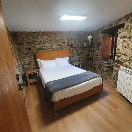 Casa Do Talasnal Montanhas De Holiday home *